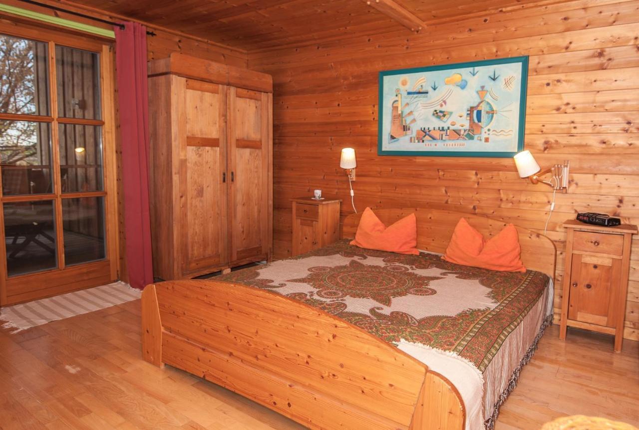 Ferienwohnung Sternschnuppe Chieming Esterno foto